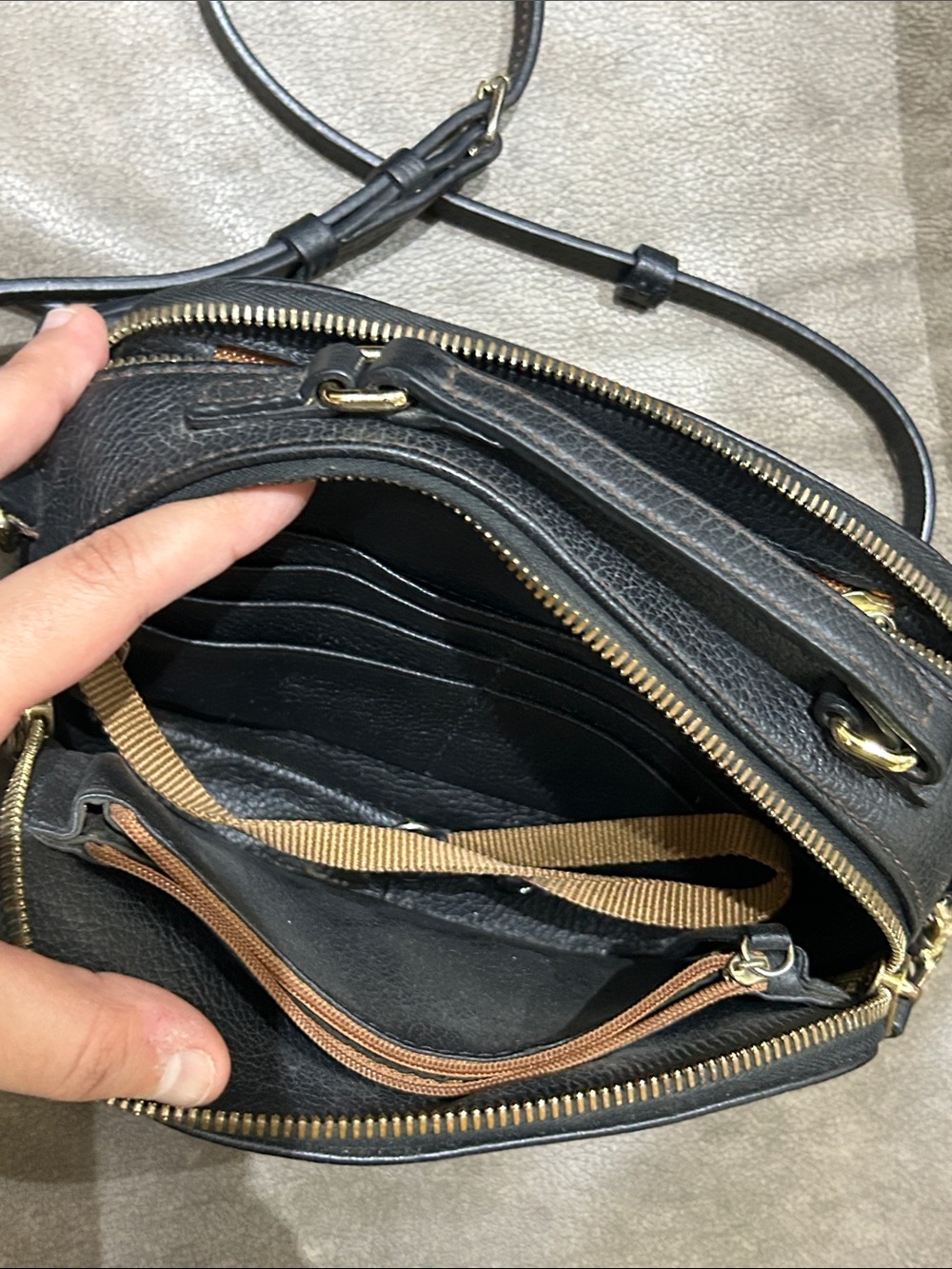 Dooney & Bourke Black Pebbled Leather Camera Crossbody with Gold Hardware - Picture 9 of 9
